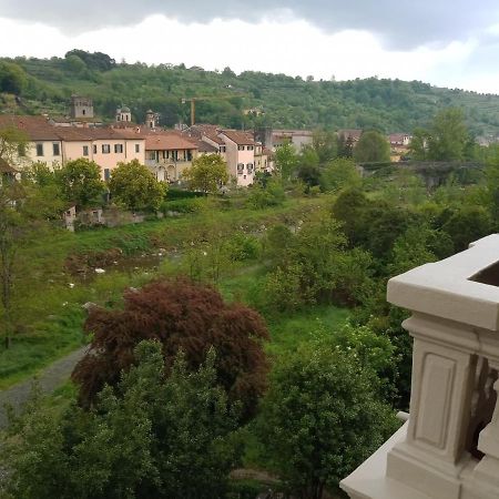 Casa Con Vista - Border House - Pontremoli Lägenhet Exteriör bild