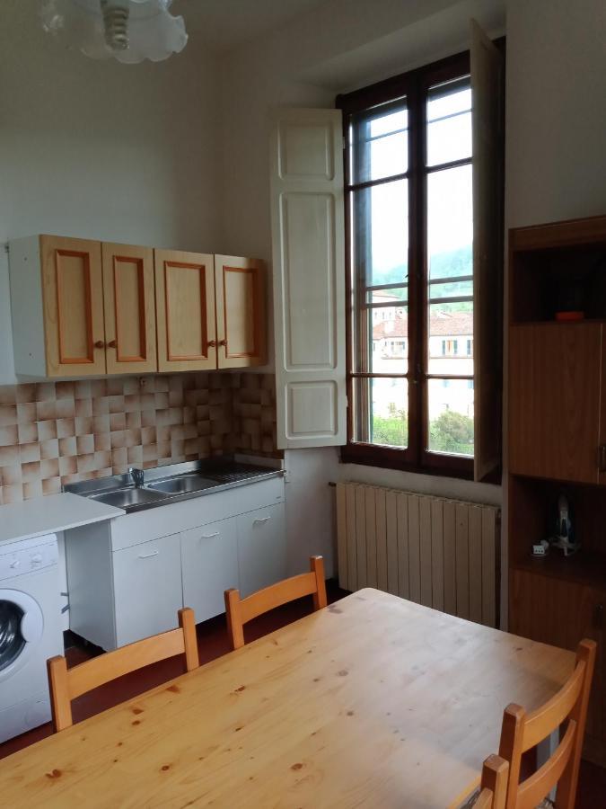 Casa Con Vista - Border House - Pontremoli Lägenhet Exteriör bild