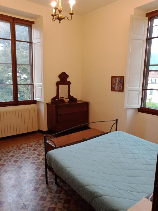 Casa Con Vista - Border House - Pontremoli Lägenhet Exteriör bild